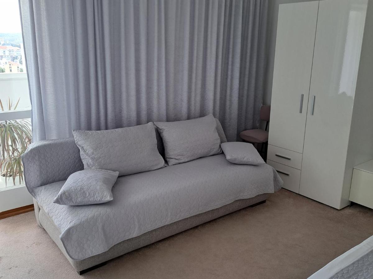 Seaview Apartment